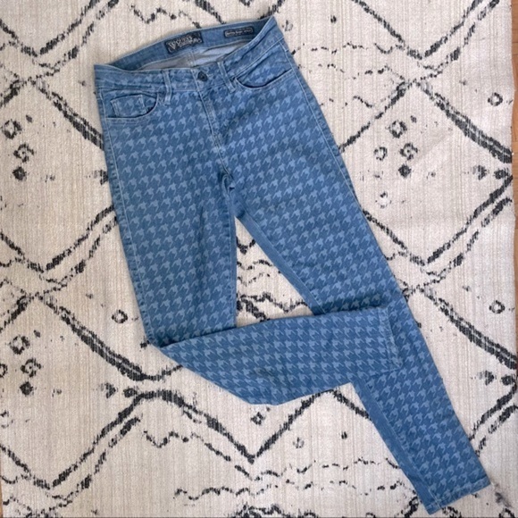 Guess | 1981 Brittney ankle Skinny Jeans - Picture 3 of 12